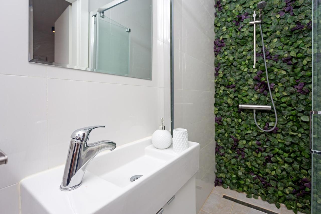 Apartment And Studios Happy Place هفار المظهر الخارجي الصورة