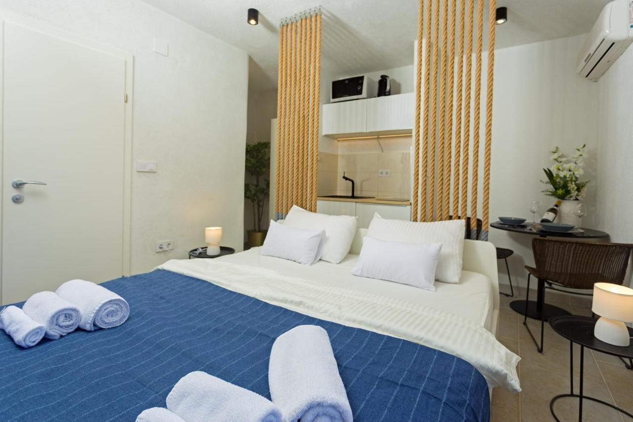 Apartment And Studios Happy Place هفار المظهر الخارجي الصورة