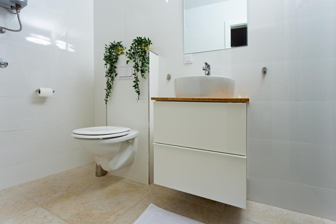 Apartment And Studios Happy Place هفار المظهر الخارجي الصورة
