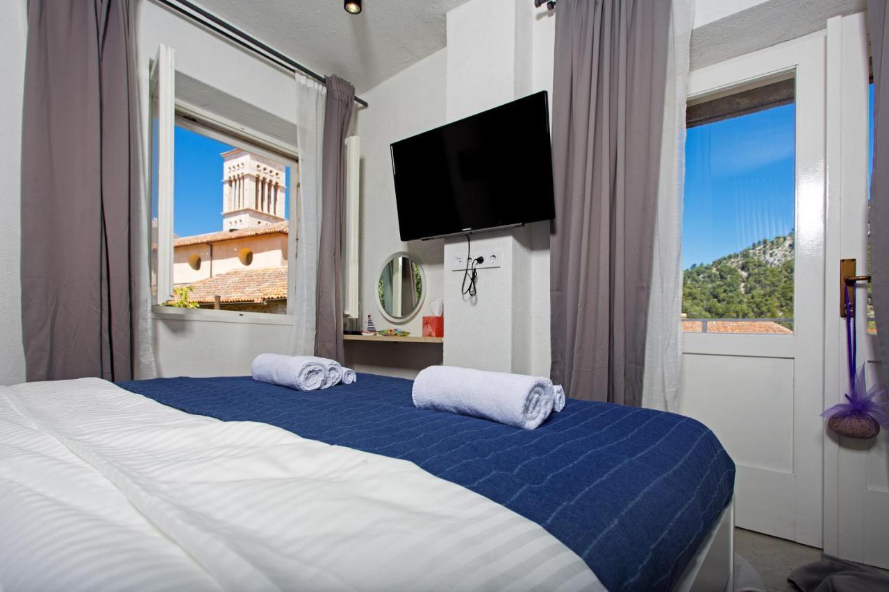 Apartment And Studios Happy Place هفار المظهر الخارجي الصورة