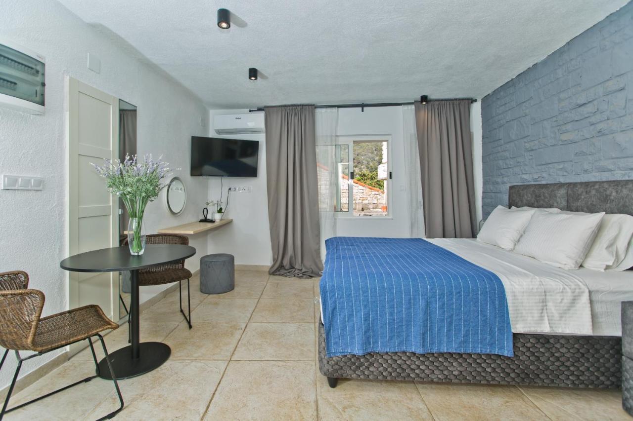Apartment And Studios Happy Place هفار المظهر الخارجي الصورة