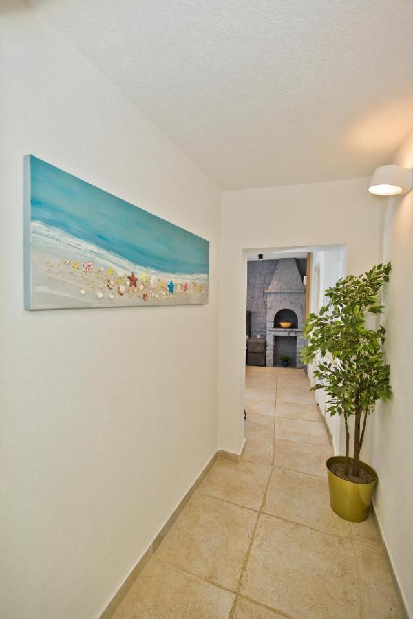 Apartment And Studios Happy Place هفار المظهر الخارجي الصورة