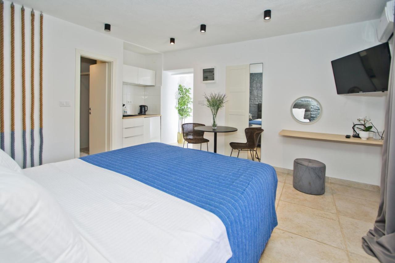 Apartment And Studios Happy Place هفار المظهر الخارجي الصورة